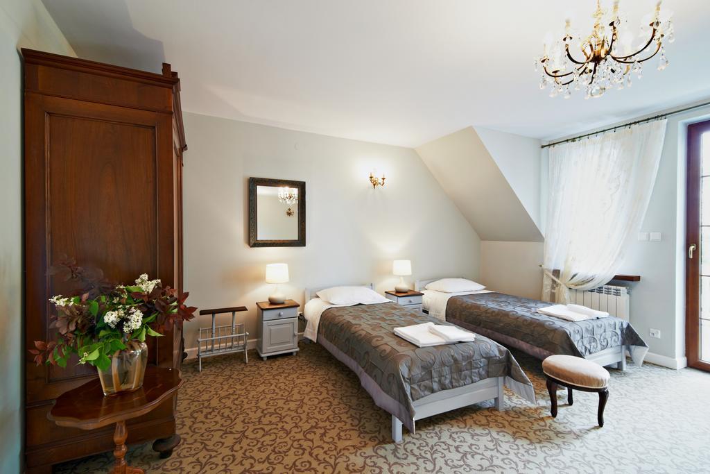 Dwor Osmolice Bed and Breakfast Bialki Dolne Eksteriør billede
