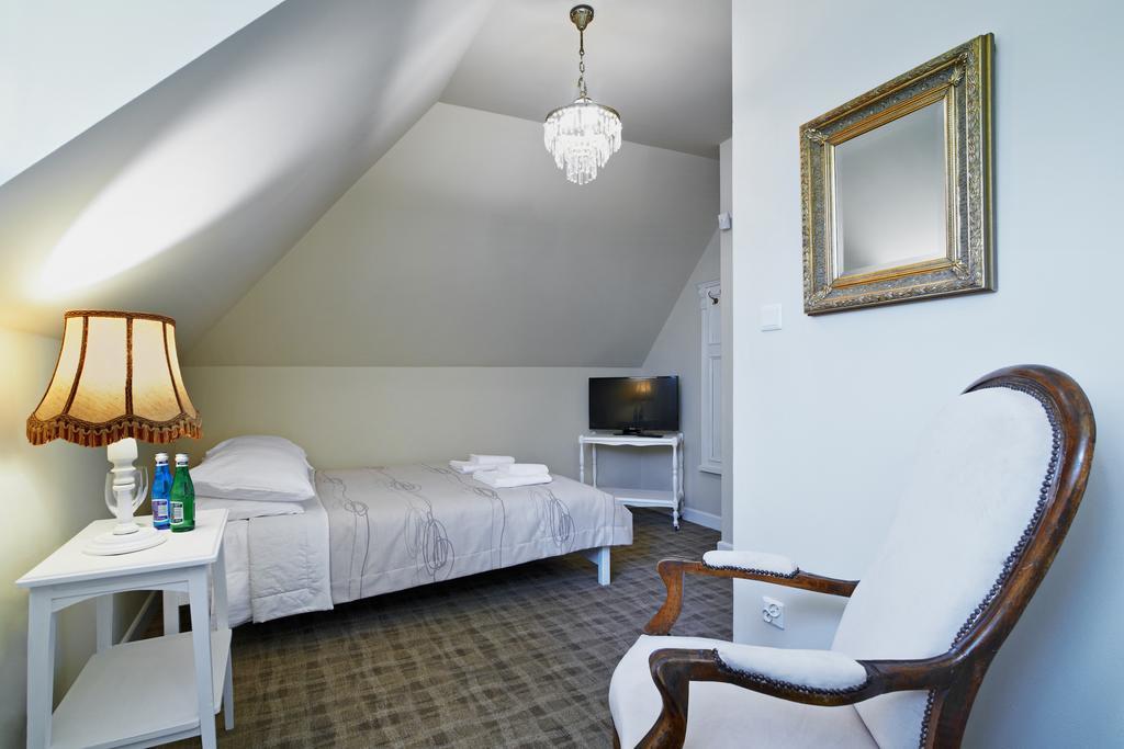 Dwor Osmolice Bed and Breakfast Bialki Dolne Eksteriør billede