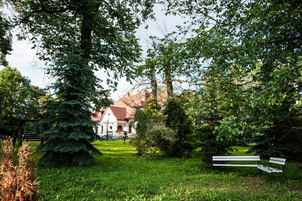 Dwor Osmolice Bed and Breakfast Bialki Dolne Eksteriør billede