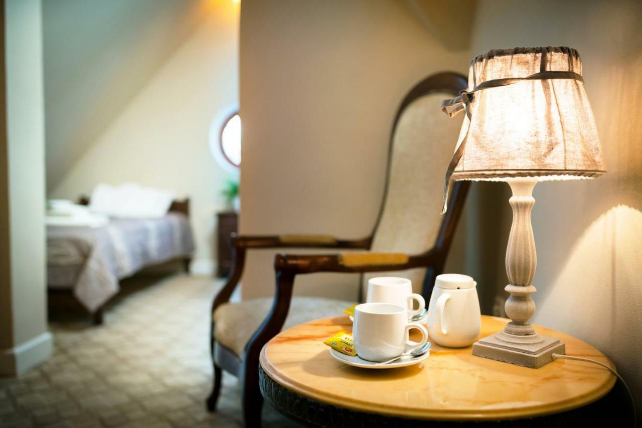 Dwor Osmolice Bed and Breakfast Bialki Dolne Eksteriør billede