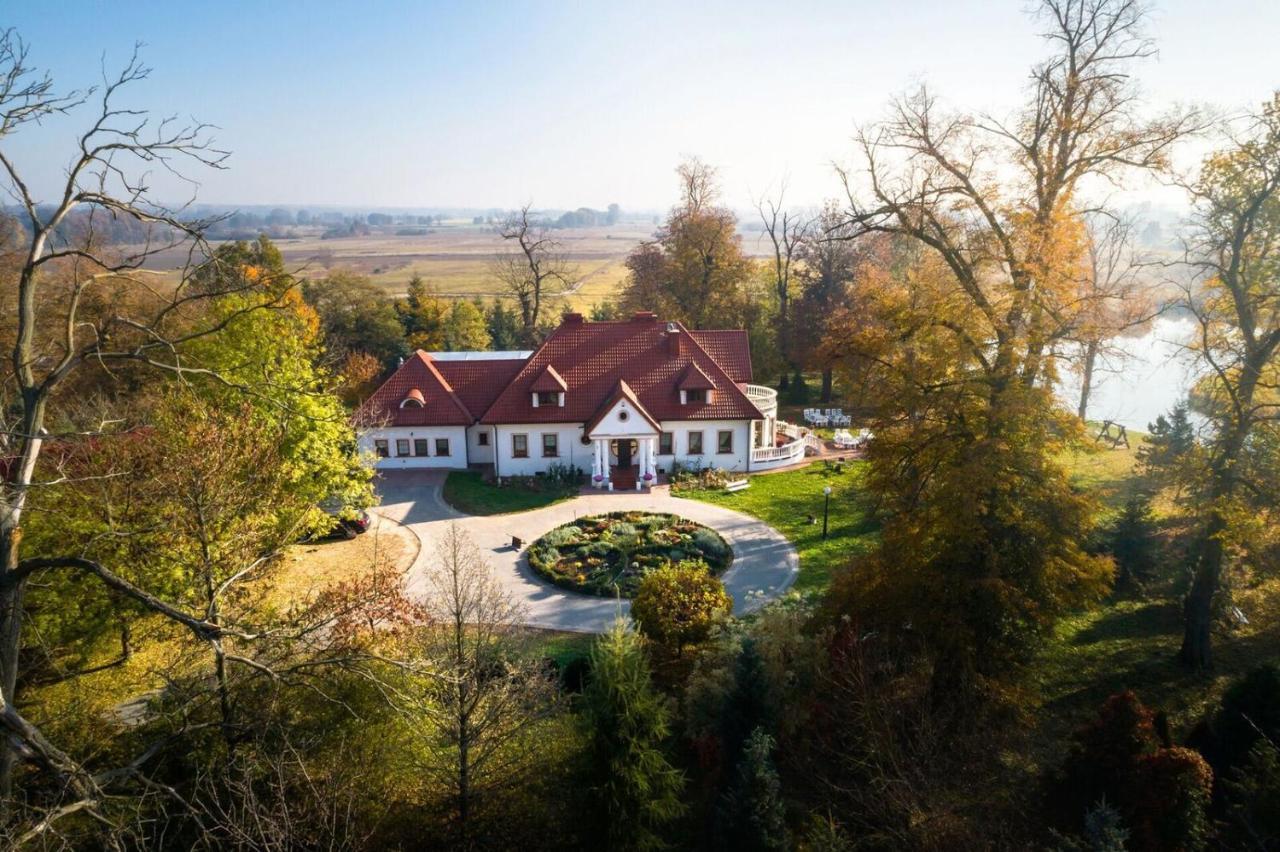 Dwor Osmolice Bed and Breakfast Bialki Dolne Eksteriør billede